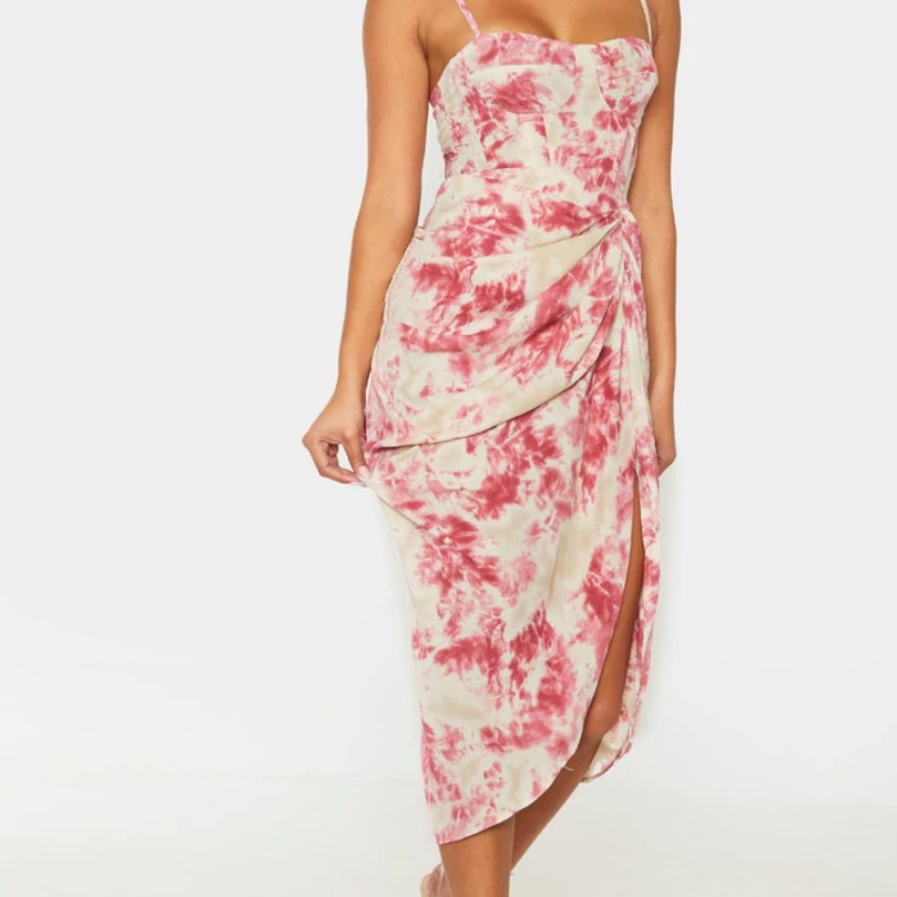 Prettylittlething corset + skirt set 🌺
